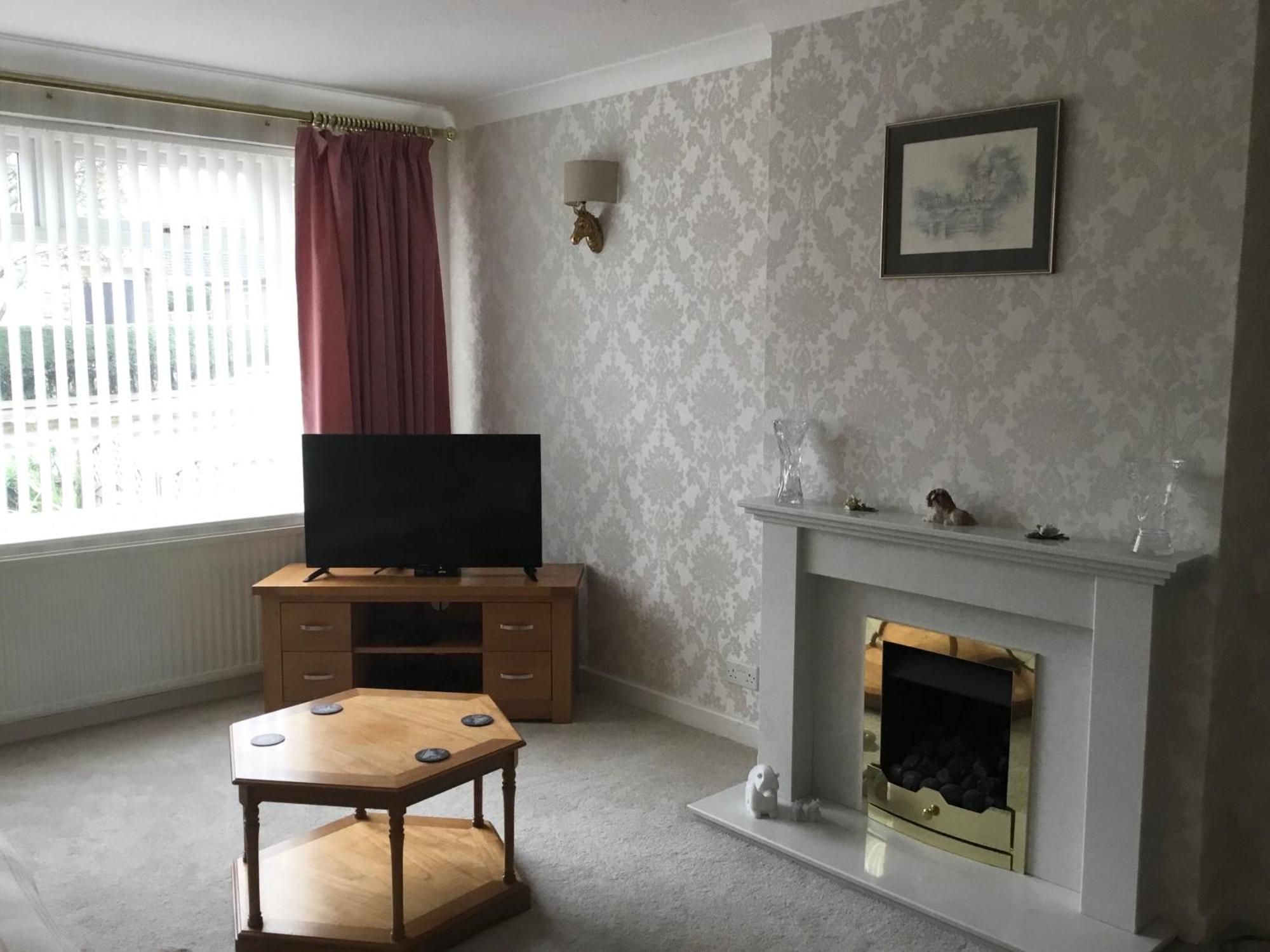 Large 4 Bedroom Home In Boston Spa Village In-Between York, Harrogate And Leeds, Sleeps 9 Экстерьер фото